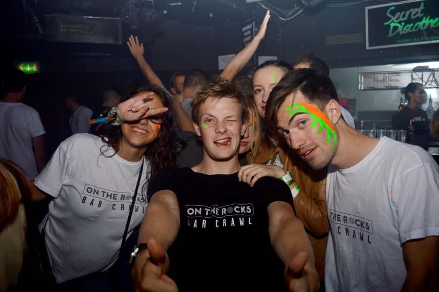Melbourne: Weekly Bar Crawl: 5 Free shots, Club Entry - Door Rules, Dress Code, and Avoiding Unplanned Detours