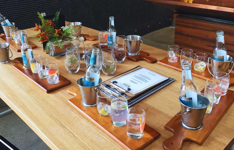 Melbourne: Yarra Valley Wine, Choc, Farm Fresh, Gin Tour - Optional Gin Distillery: Choose Your Finish