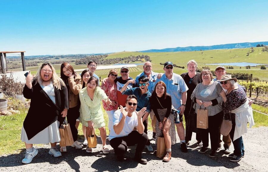 Melbourne: Yarra Valley Wine Tour + Lunch & Gin/Beer Option - Timing, transport, and rules that keep the day from dragging