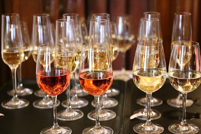 Mornington Peninsula Winery Bus Tour including lunch with a glass of wine - Price and Logistics: What You’re Paying For