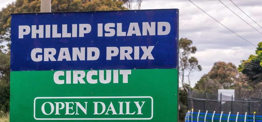Phillip Island Driving Tour with an APP - Penguin Parade Visitor Centre: why you must pre-purchase tickets