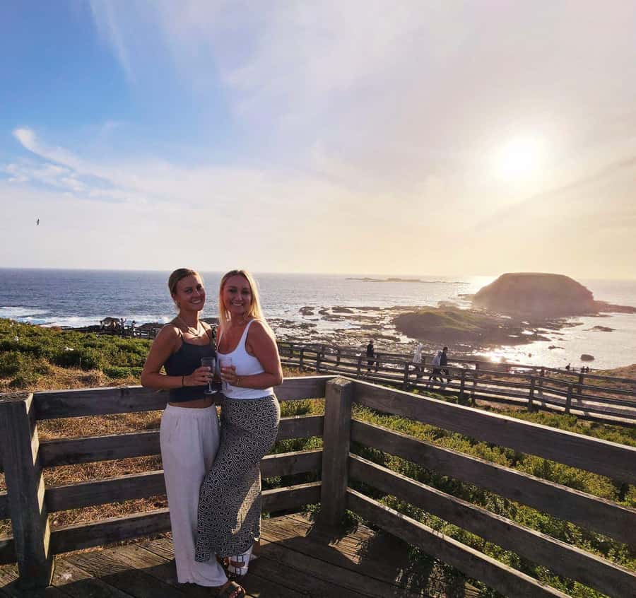 Phillip Island: Golden Hour Penguin Express Tour - What to bring so you enjoy every stop