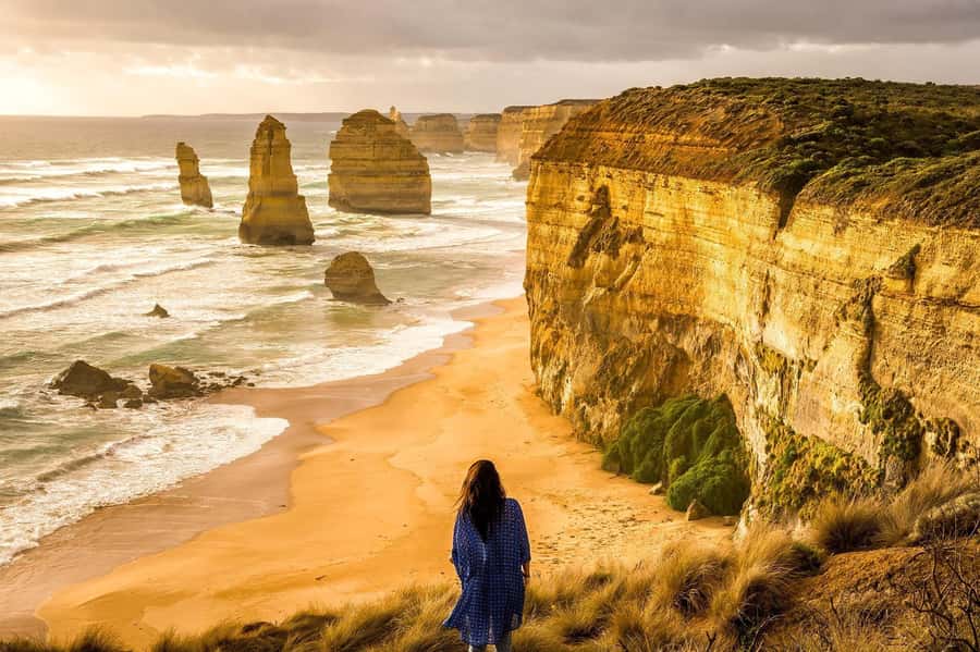 Premium Great Ocean Road Reverse Tour 13Pax Max Hotel PickUP - Port Campbell or Apollo Bay lunch, plus the reality of timing