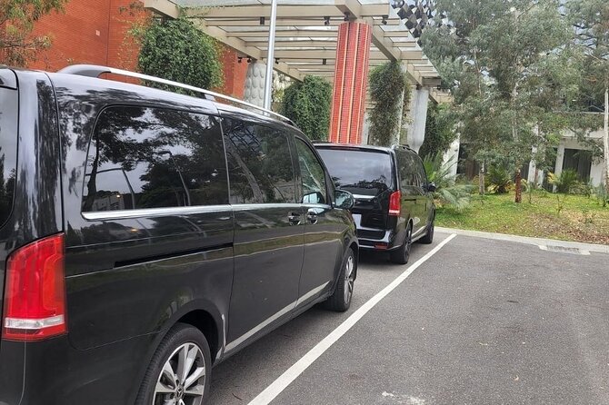 Private Arrival Transfer: Melbourne Airports to Hotel - Your First Melbourne Minutes, Powered by a Private Car