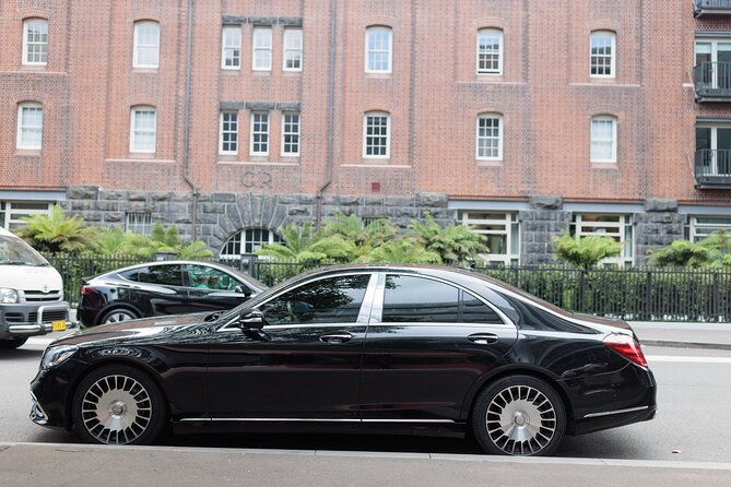 Private Luxury Transfer from Melbourne CBD to Melbourne Airport - Vehicle comfort in Melbourne, from sedans to bigger groups