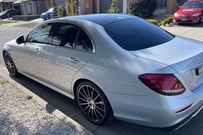 Private Melbourne Airport Transfers To City (Sedan, SUV, or Van) - Who should book this transfer, and who might skip it