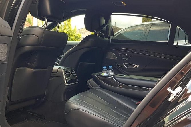 Private Melbourne CBD Sightseeing Tour – luxury vehicle - The real value of a luxury airport transfer in Melbourne