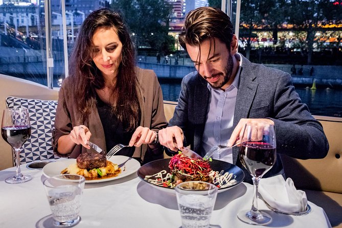 Private Romantic Melbourne Dinner Cruise for 2 - Key things I’d zero in on