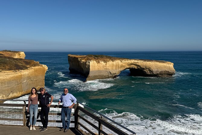 Twelve Apostles Back Roads Gourmet Tour From Melbourne - Loch Ard Gorge and London Bridge: more coast, less crowding