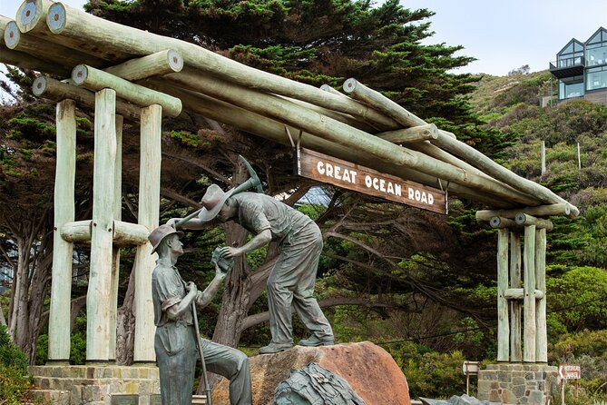 Ultimate Great Ocean Road Morning Escape Full Day Tour - Stop 4: Apollo Bay, a real break for food and beach time
