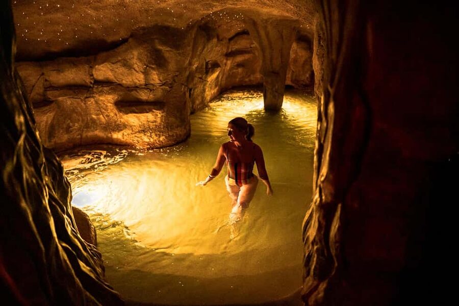Warrnambool: Deep Blue Hot Springs Entry Ticket - Facilities, what to bring, and the rules you should actually care about