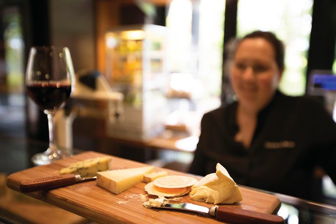 Yarra Valley wine and gin tour with Champagne Lunch at Chandon! - Small group plus the guide: why people feel the value