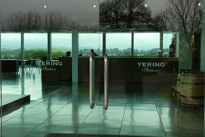 Yarra Valley Wine Tasting Day Tour from Melbourne - Lunch Choice in Healesville or Rochford Wines